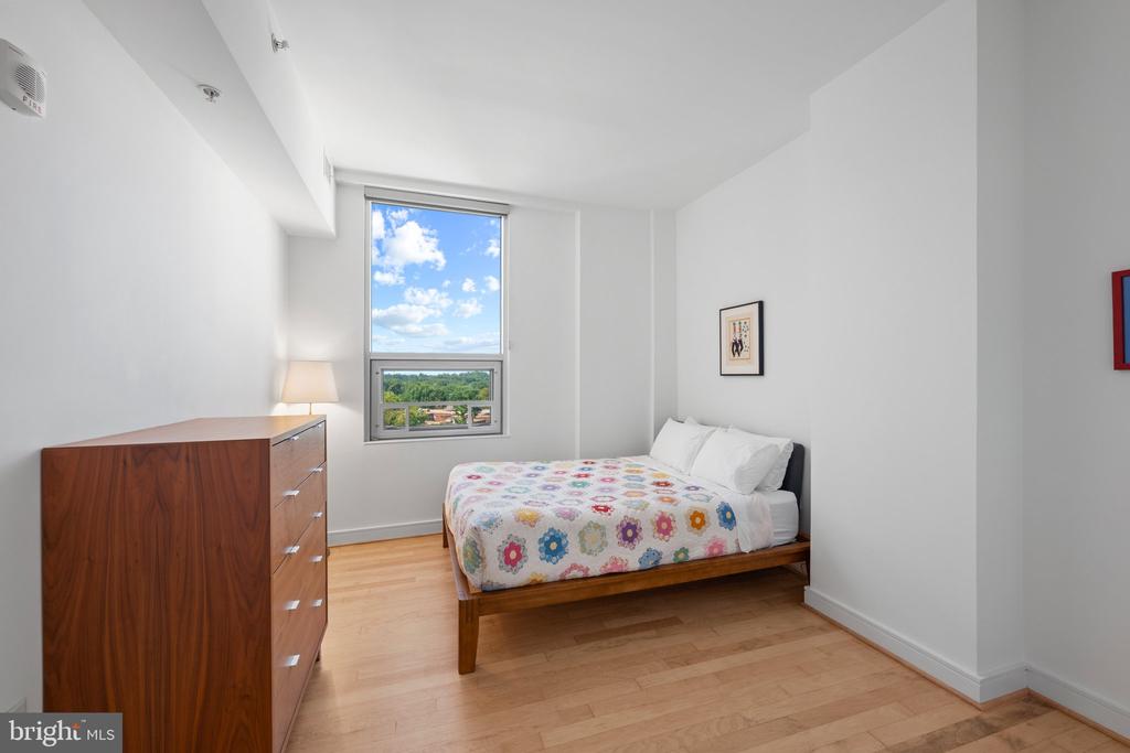 6820 WISCONSIN AVENUE Unit: 7006