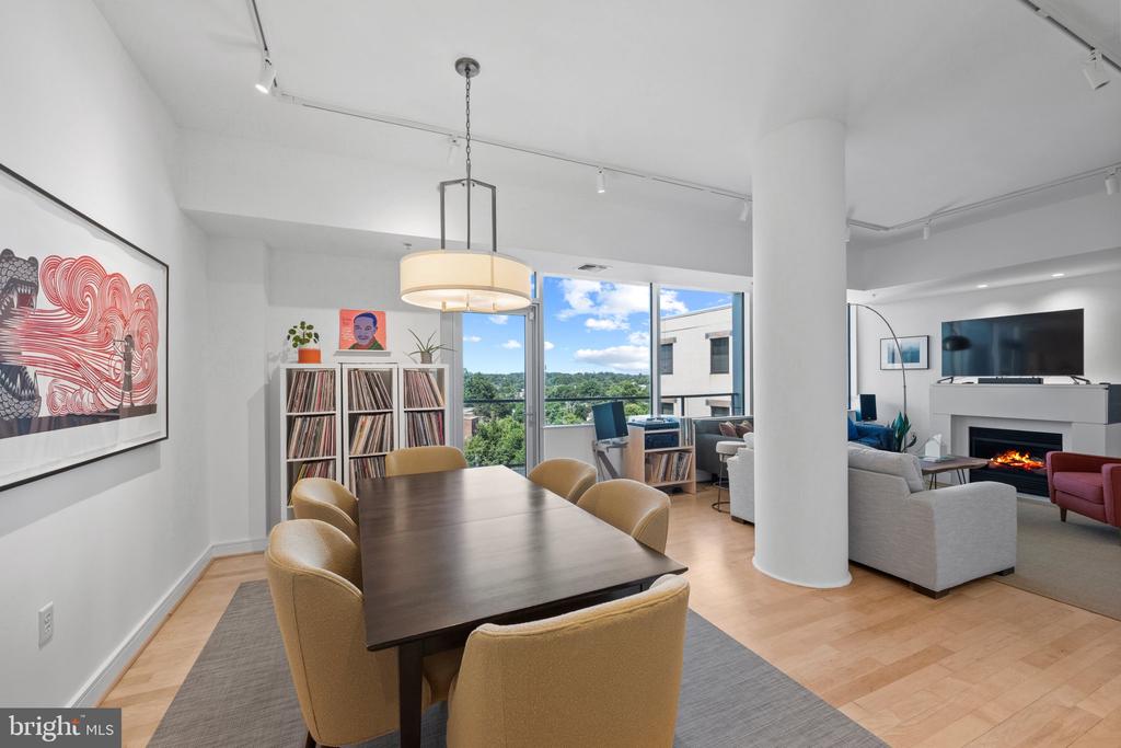 6820 WISCONSIN AVENUE Unit: 7006