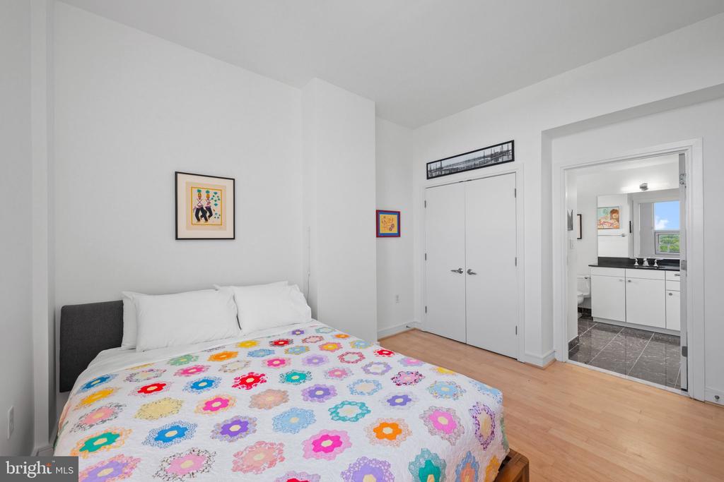 6820 WISCONSIN AVENUE Unit: 7006