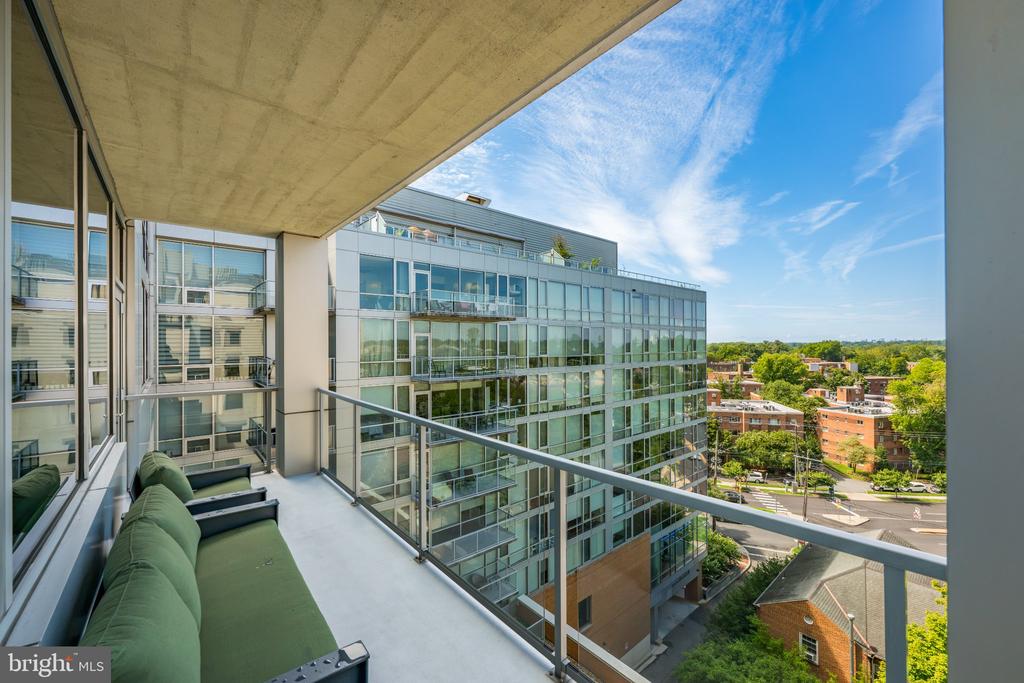 6820 WISCONSIN AVENUE Unit: 7006