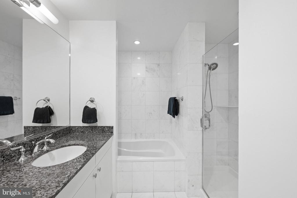 6820 WISCONSIN AVENUE Unit: 7006