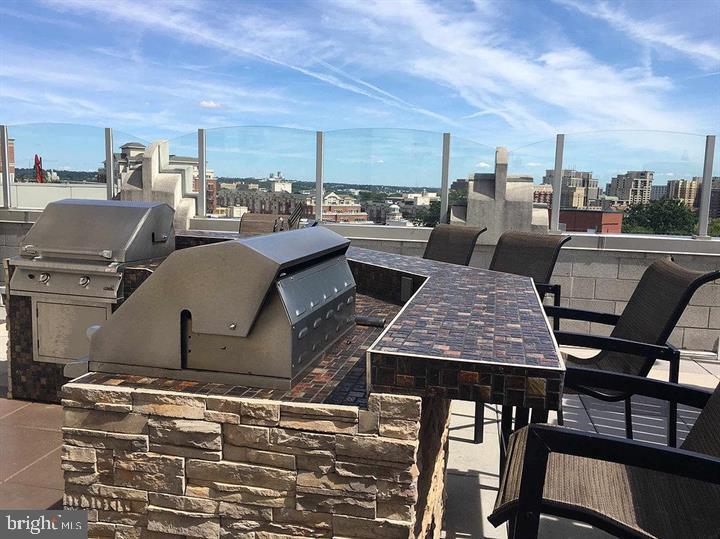 1021 N GARFIELD STREET 422