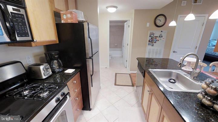 1021 N GARFIELD STREET 422