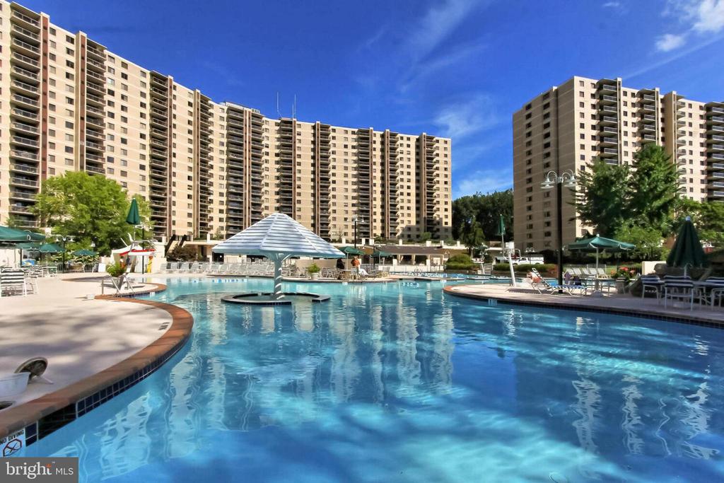 205 YOAKUM PARKWAY 1524