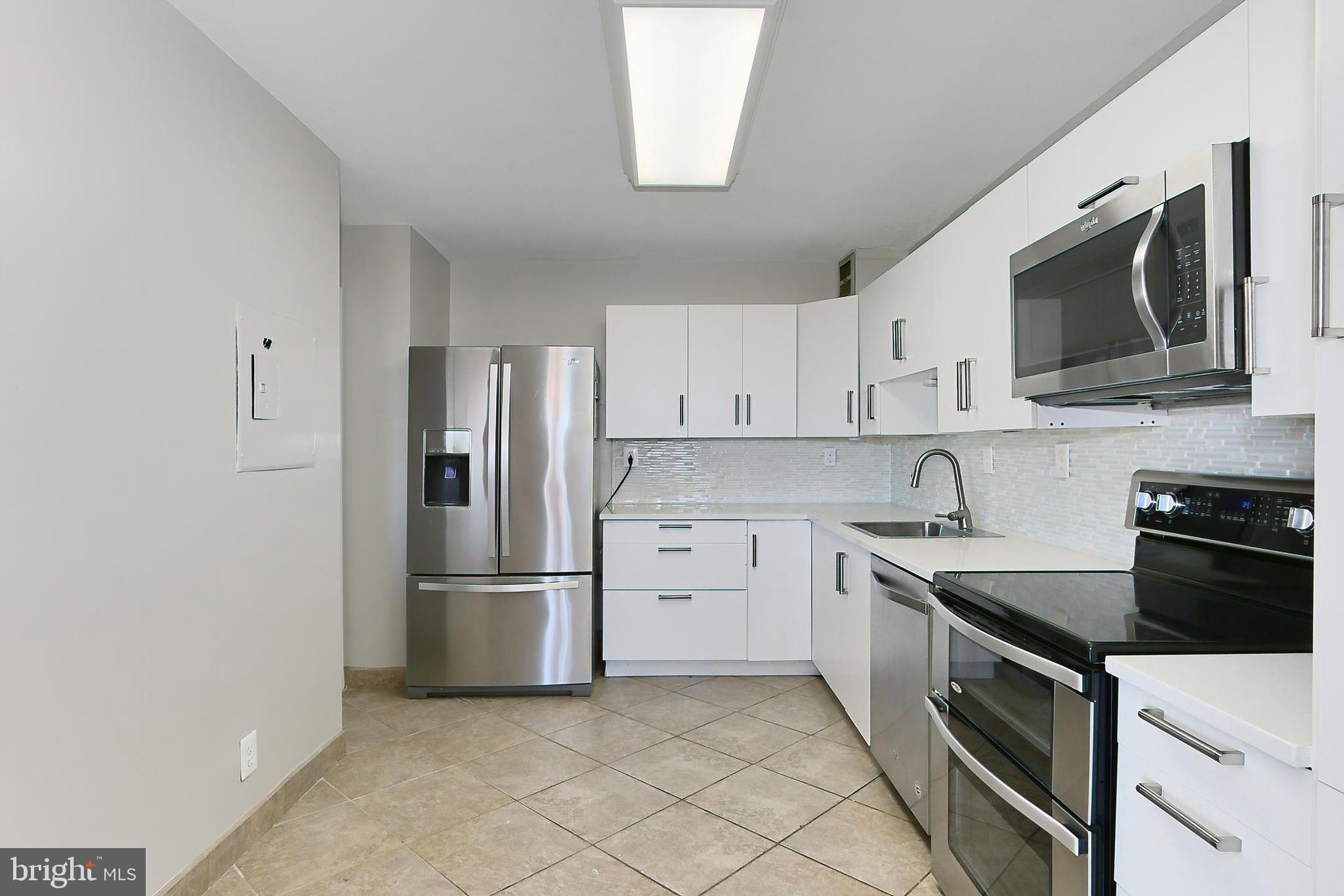 205 YOAKUM PARKWAY 1524