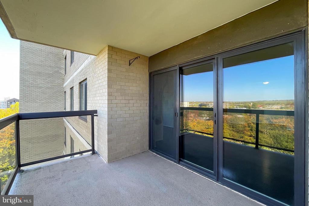 205 YOAKUM PARKWAY 1524