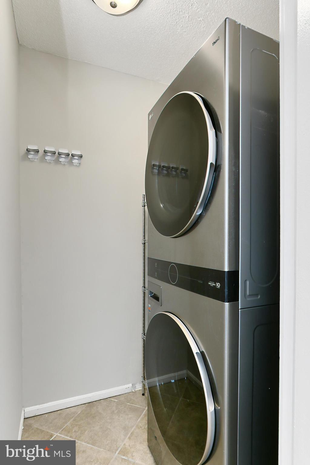 205 YOAKUM PARKWAY 1524