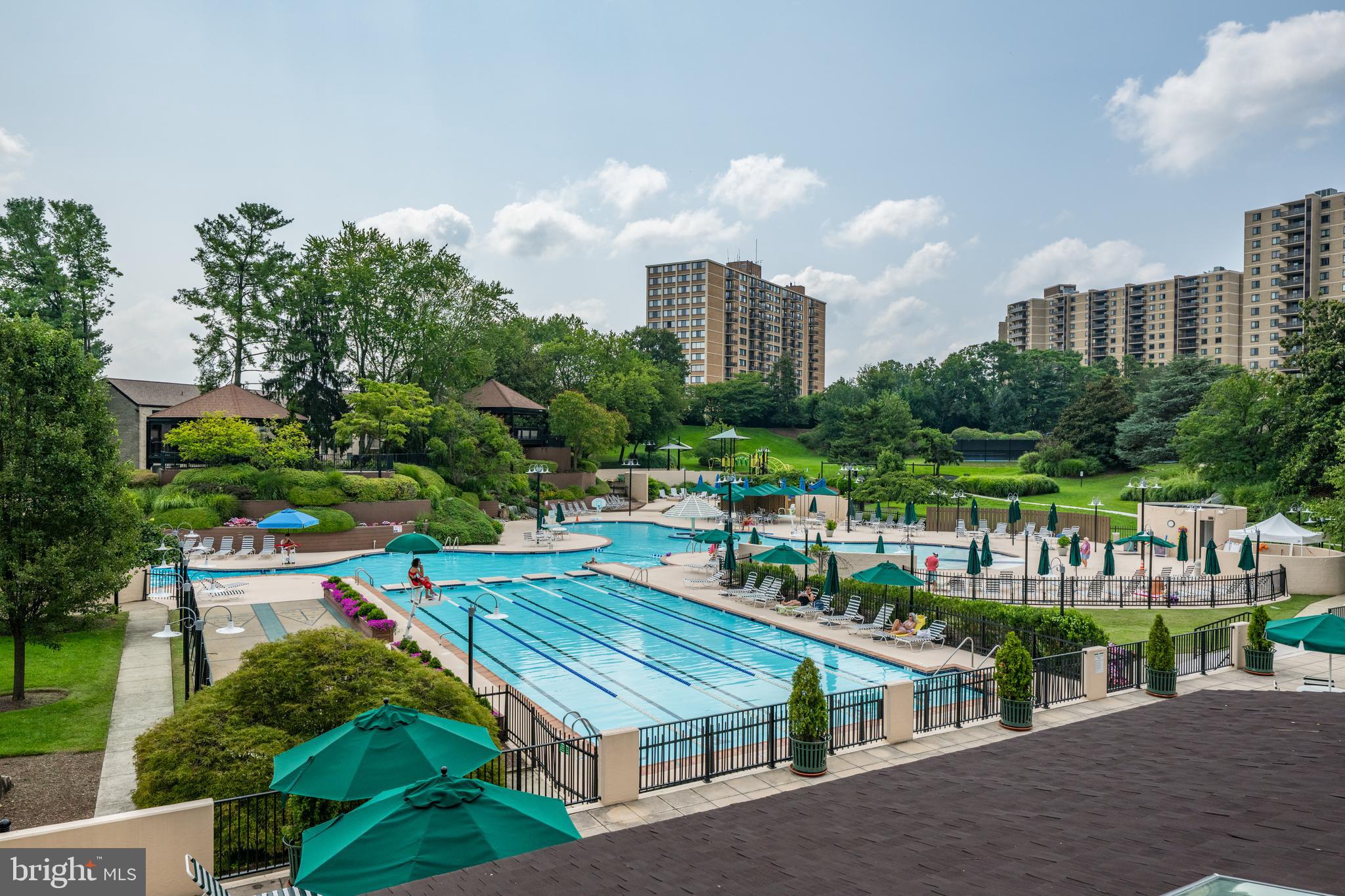 205 YOAKUM PARKWAY 607