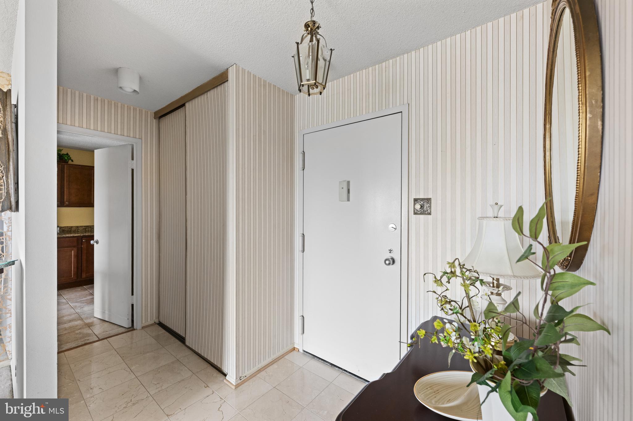 205 YOAKUM PARKWAY 607