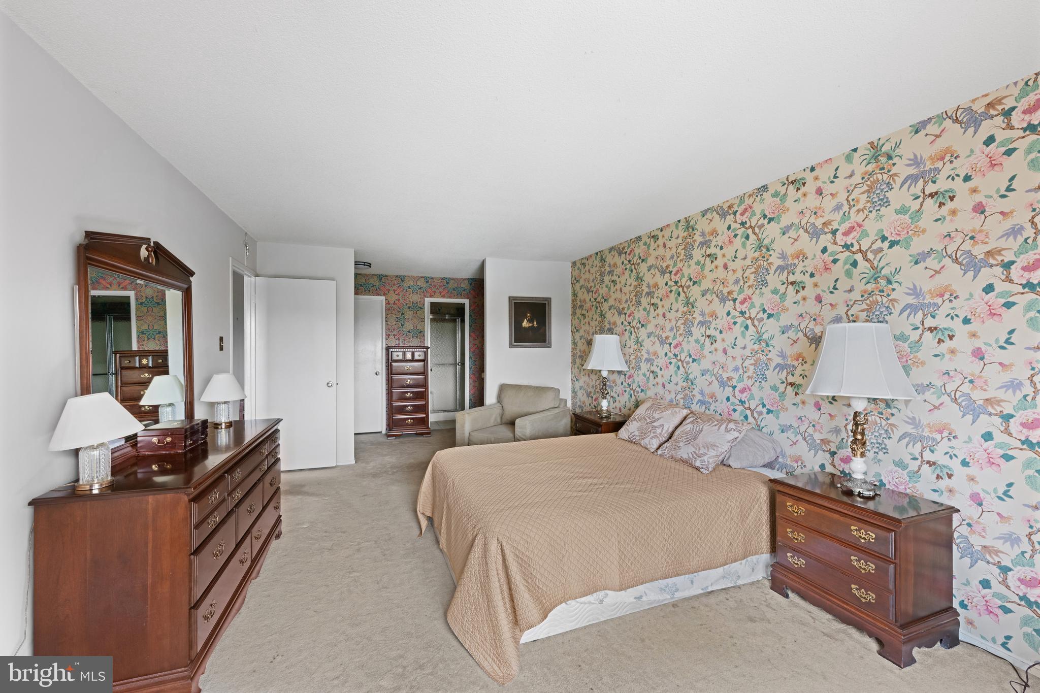 205 YOAKUM PARKWAY 607