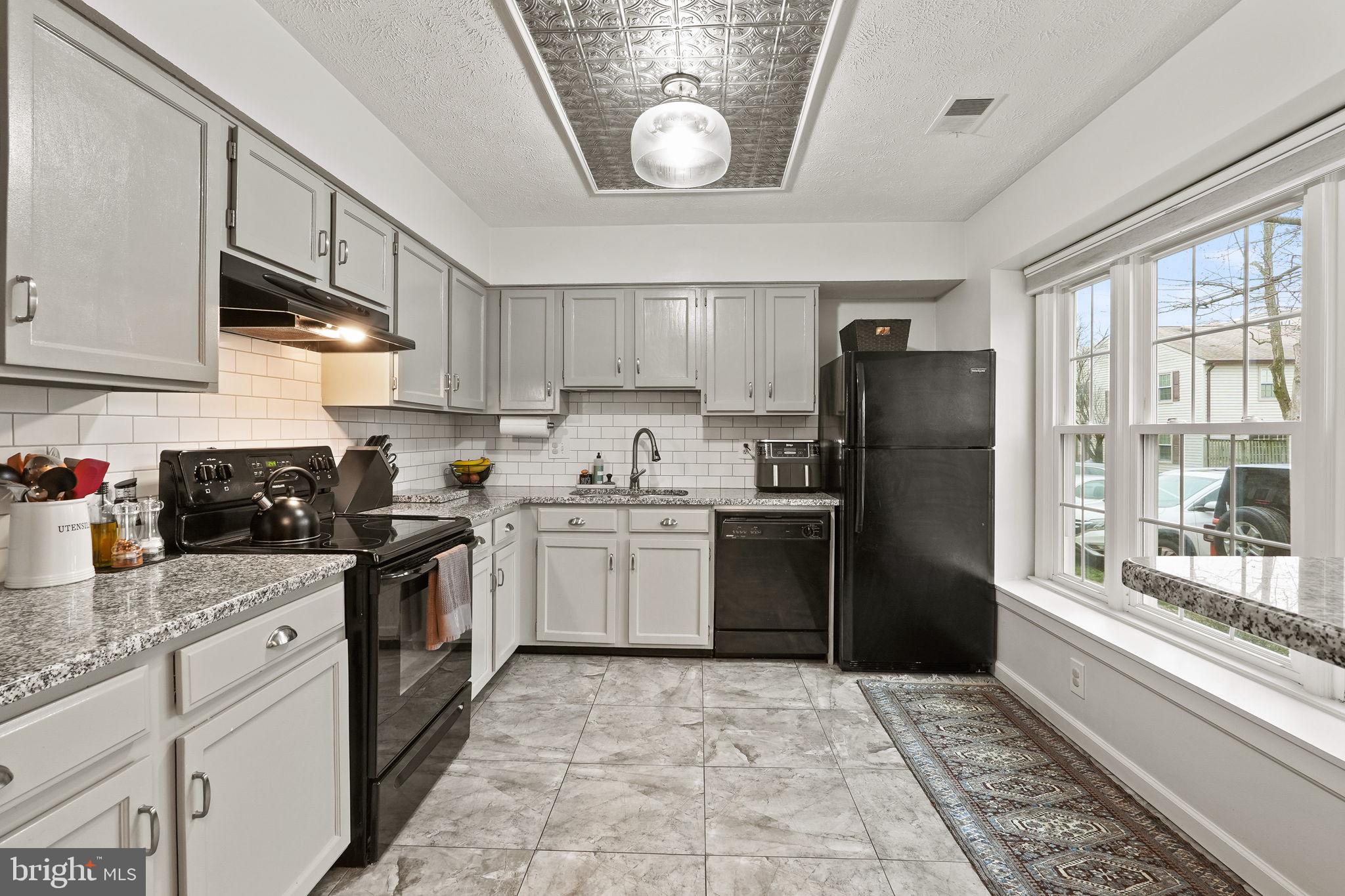 5731 INDEPENDENCE CIRCLE 5731