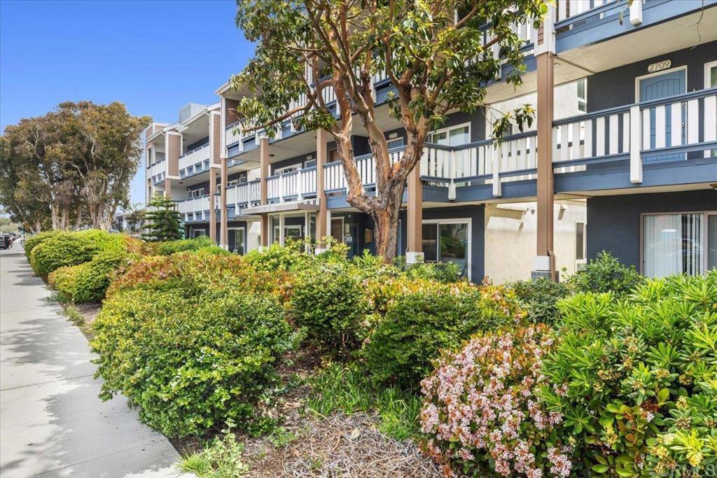 2715 Camino Del Mar