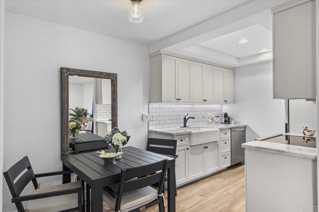 2715 Camino Del Mar