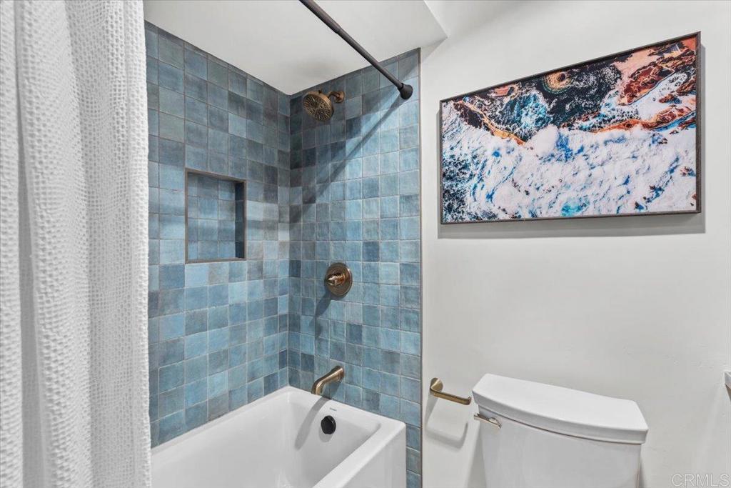 2715 Camino Del Mar