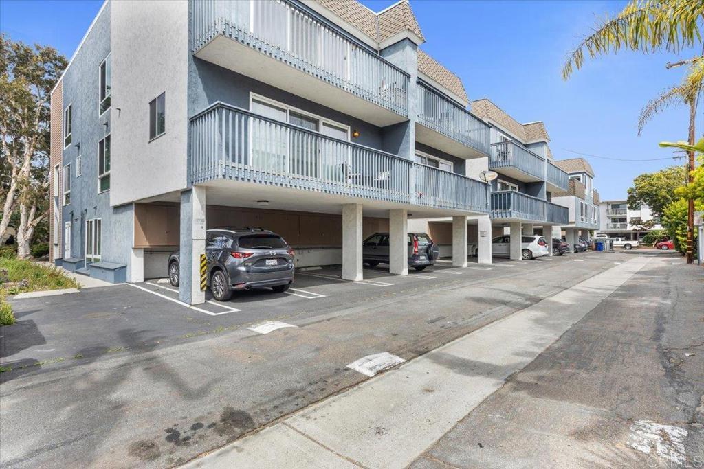 2715 Camino Del Mar