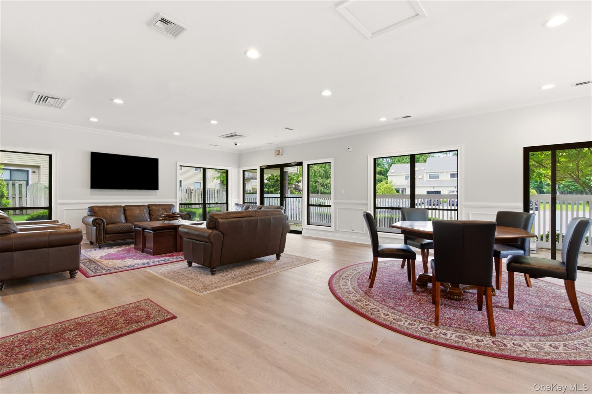 67 Villas Circle
