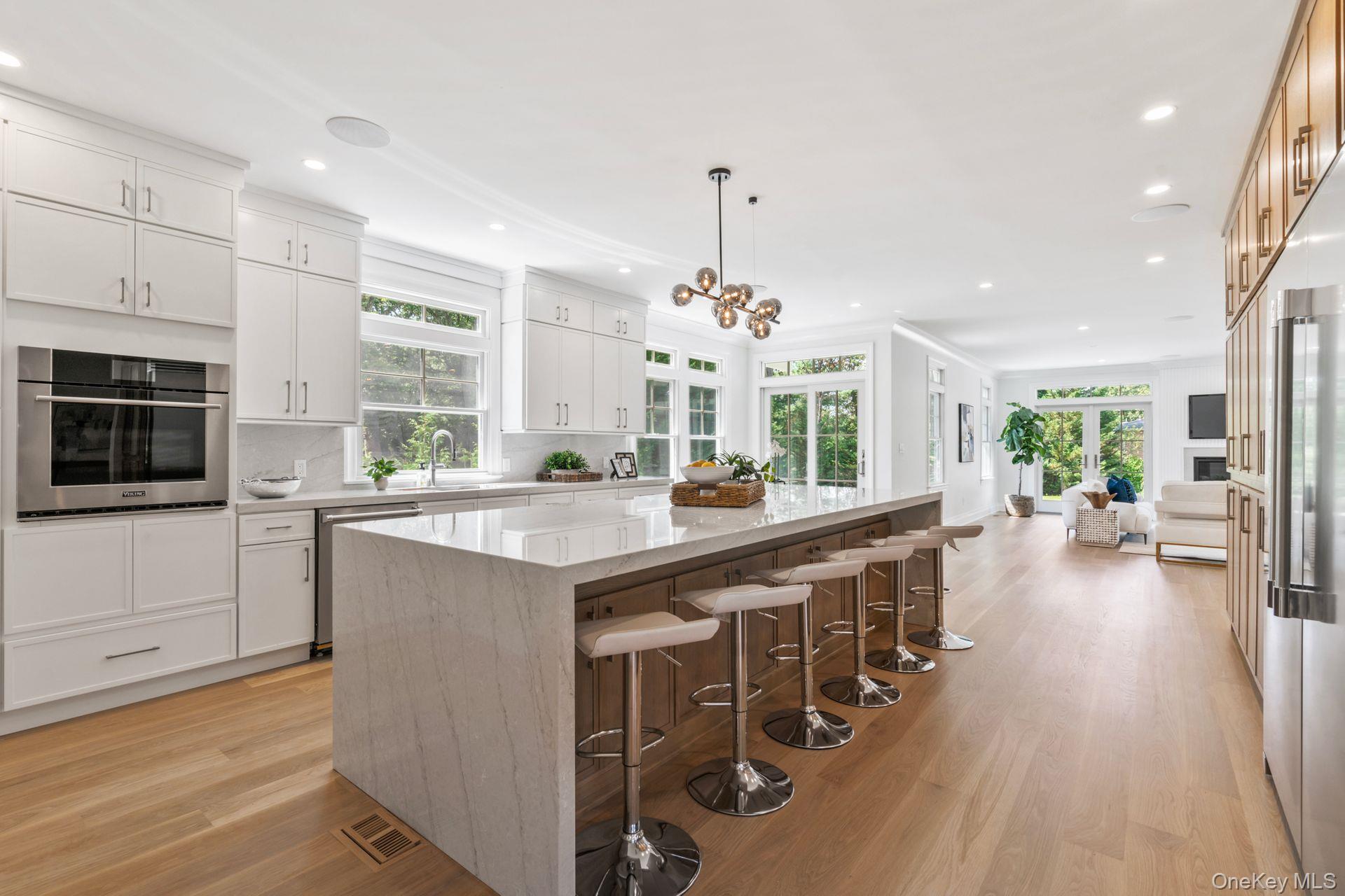 10 Threepence Drive