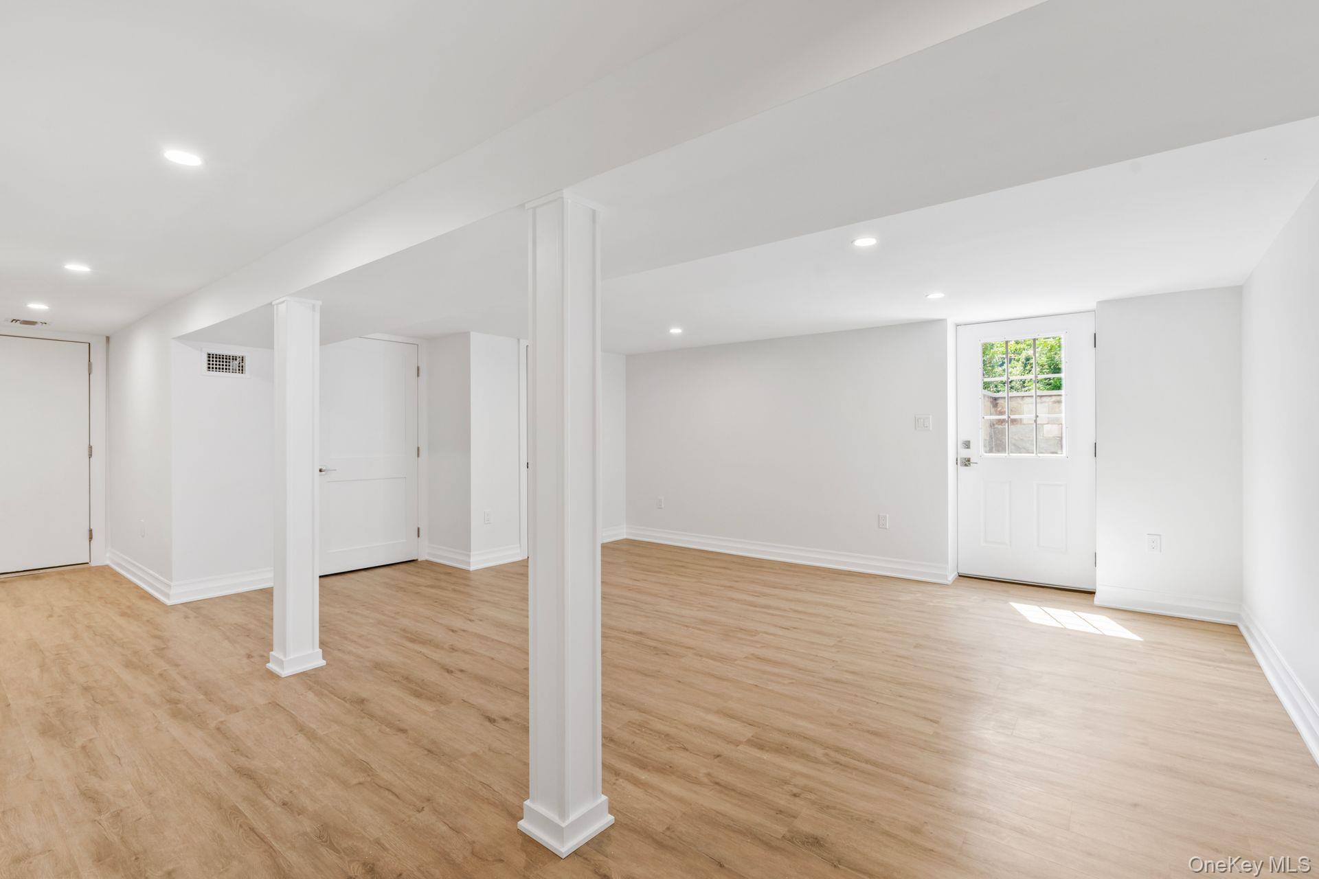 10 Threepence Drive