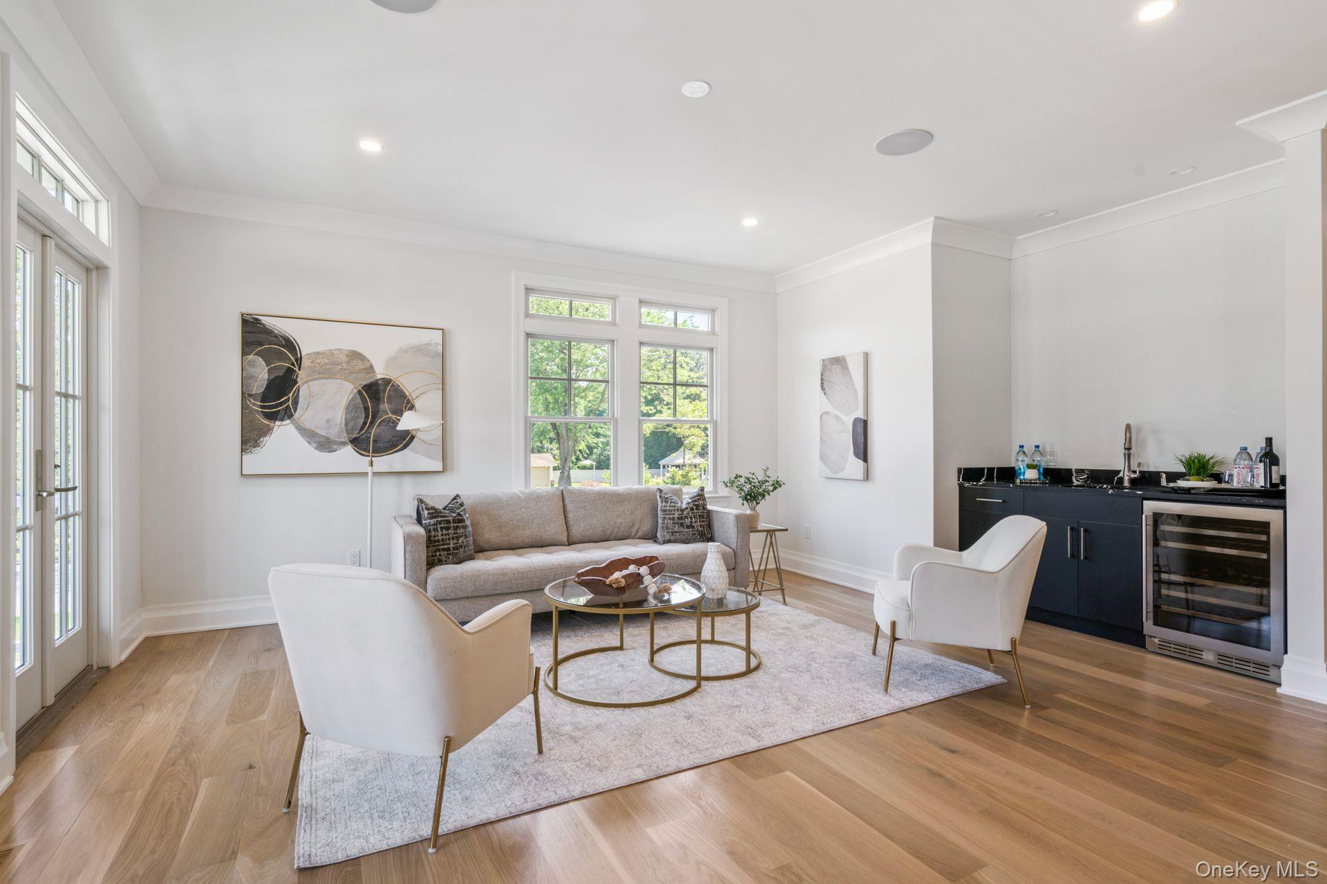 10 Threepence Drive