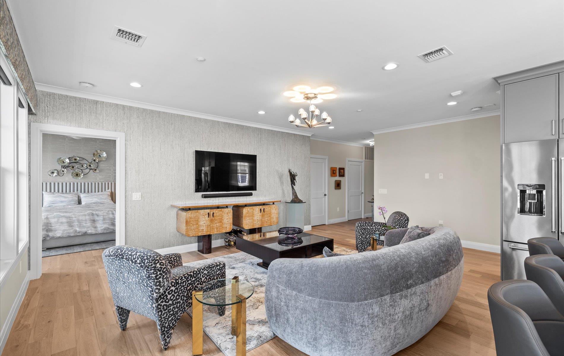 22205 Aspenwood Drive Unit: 295
