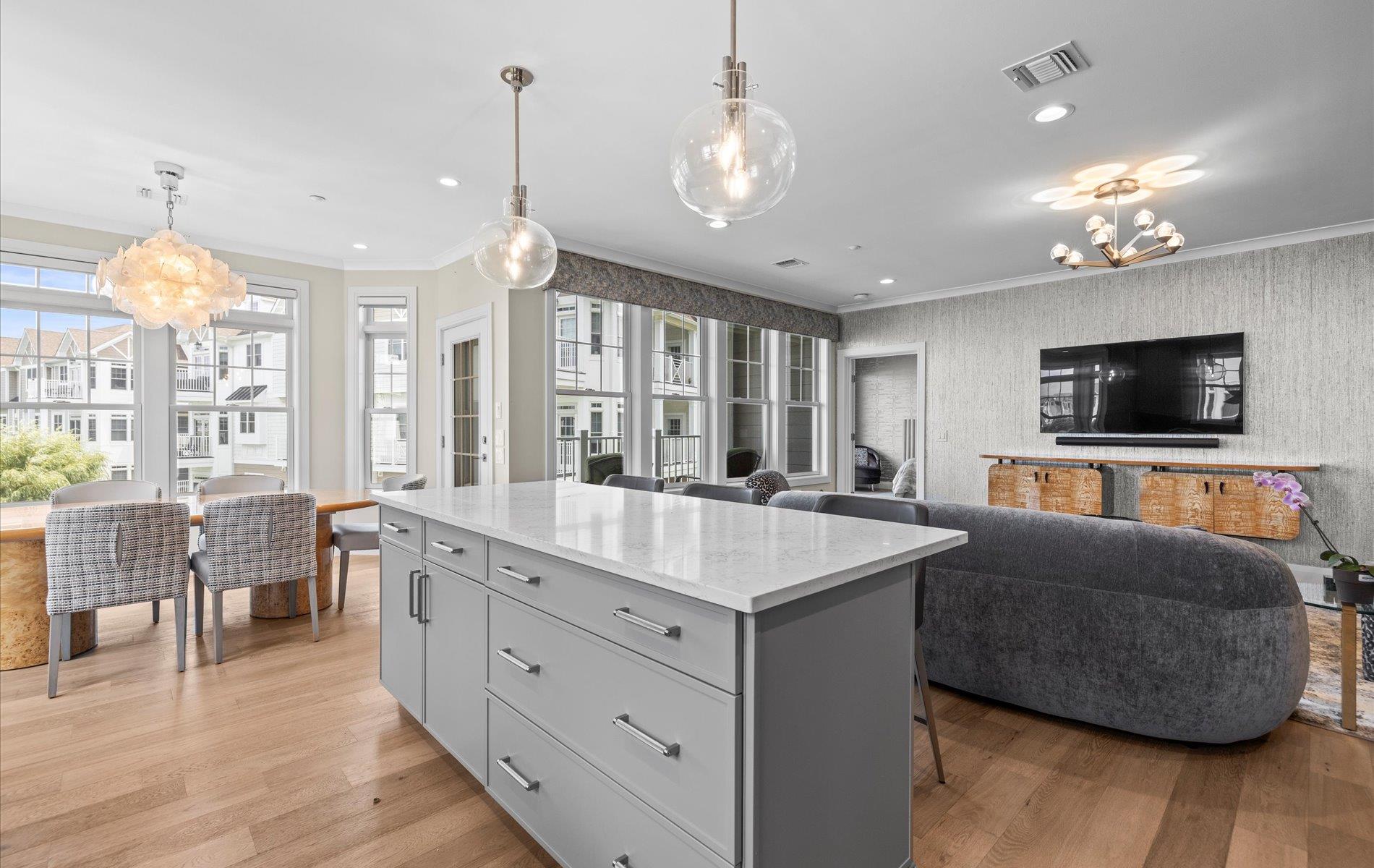 22205 Aspenwood Drive Unit: 295