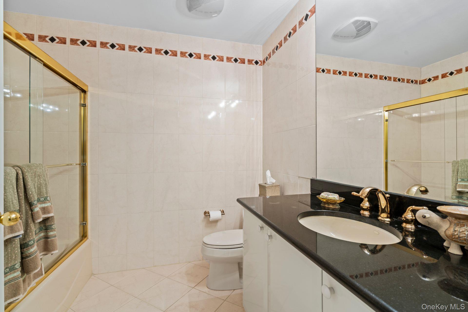 141 Carriage Lane