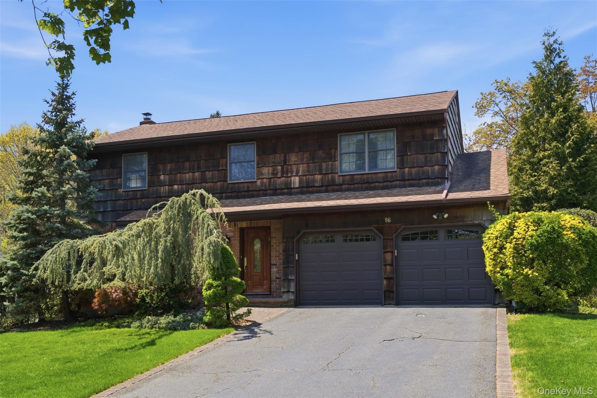 16 Amherst Lane