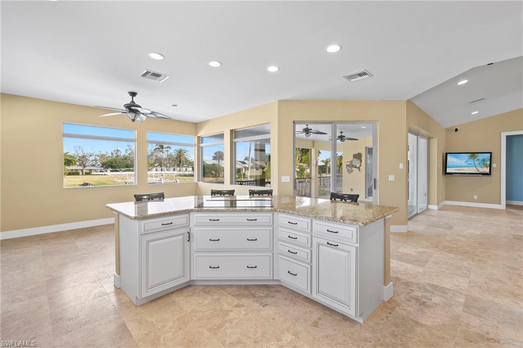 5511 Avenida Pescadora