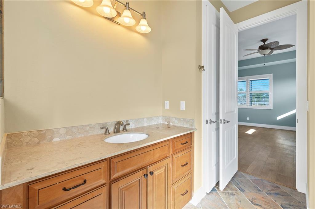 5511 Avenida Pescadora