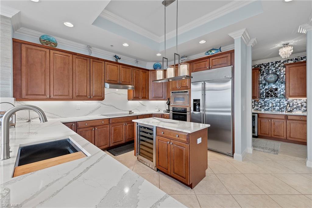 4137 Bay Beach LN Unit: 5H4