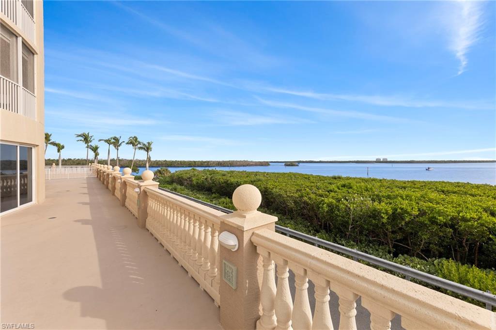 4137 Bay Beach LN Unit: 5H4