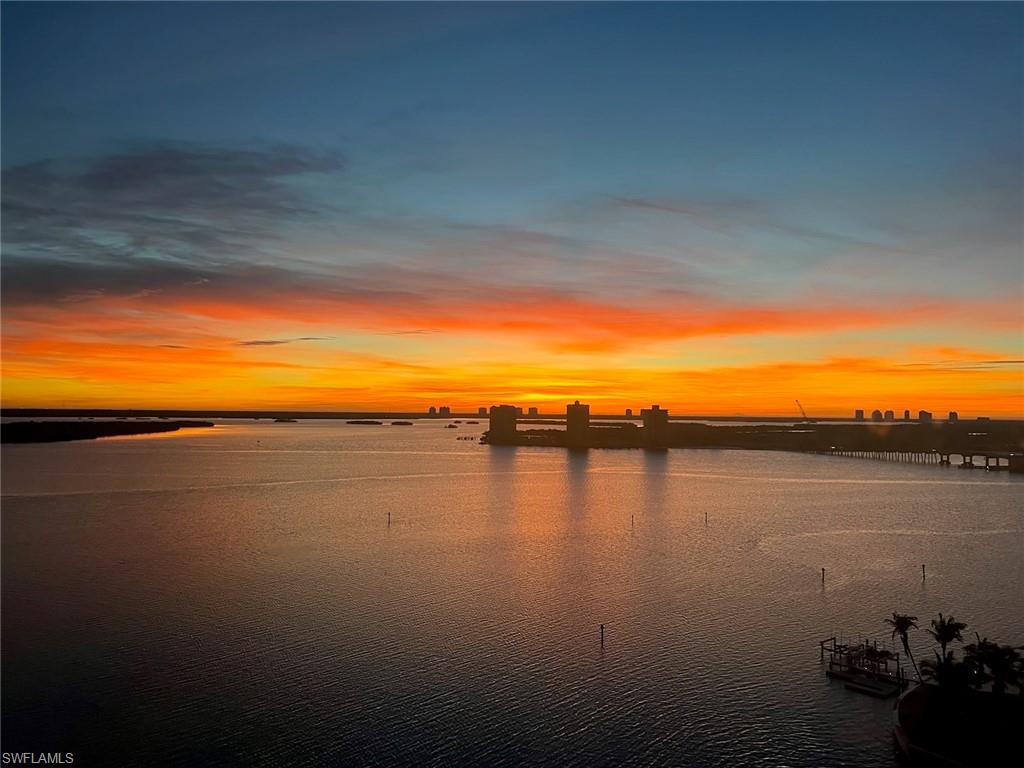 4137 Bay Beach LN Unit: 5H4