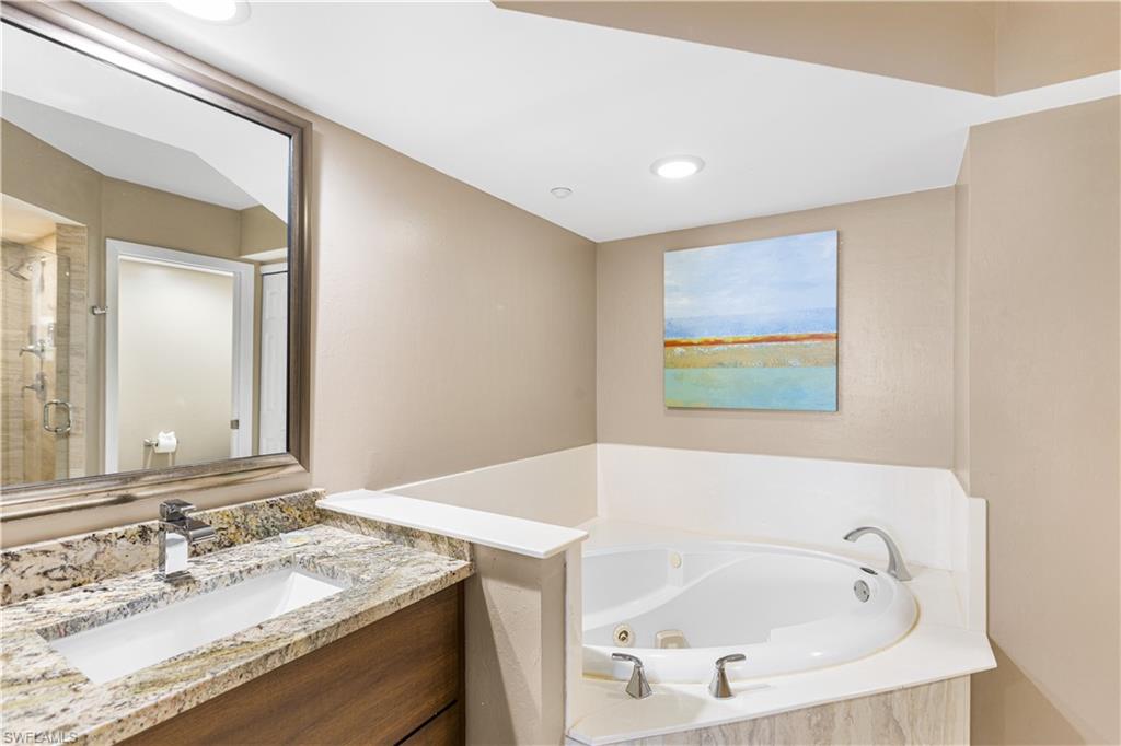 6620 Estero BLVD # 1103
