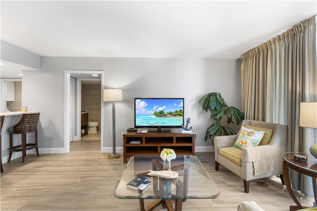 6620 Estero BLVD # 1103