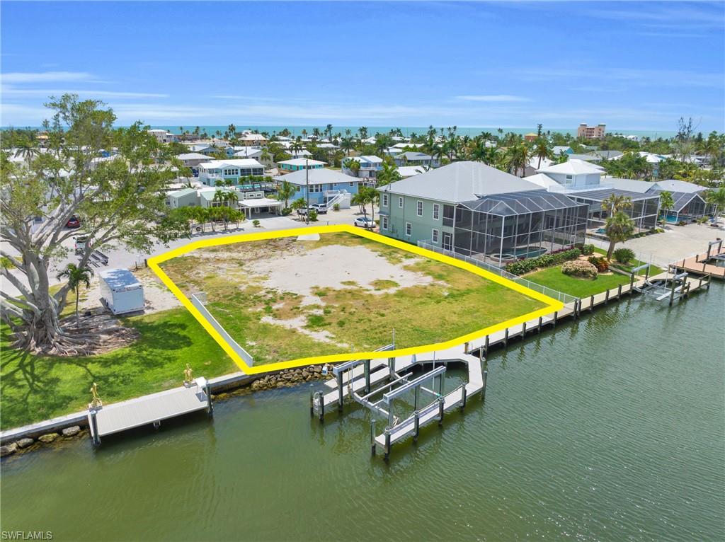 5585 Avenida Pescadora