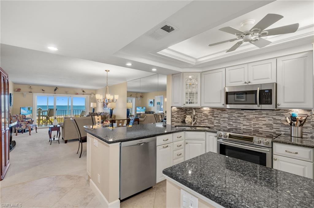 6900 Estero BLVD # 505