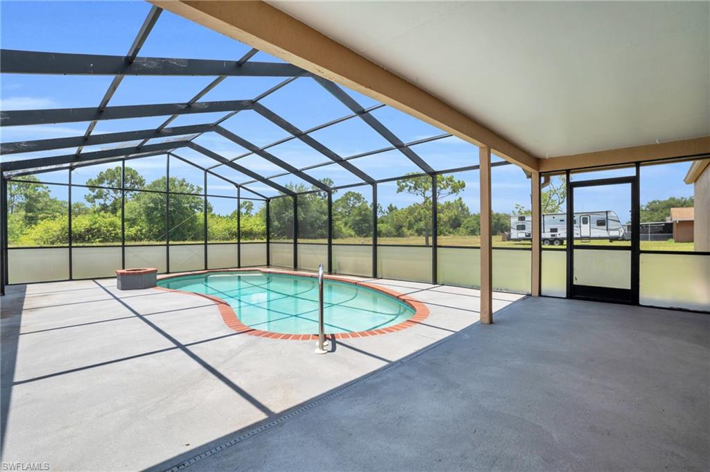 415 Candlewick CIR S