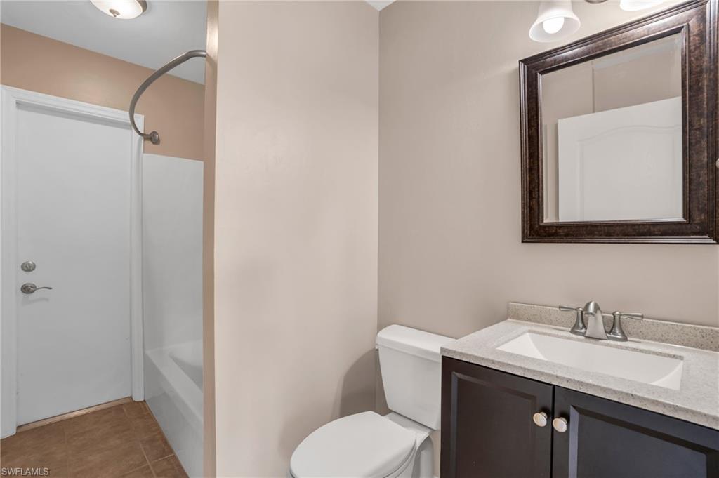415 Candlewick CIR S