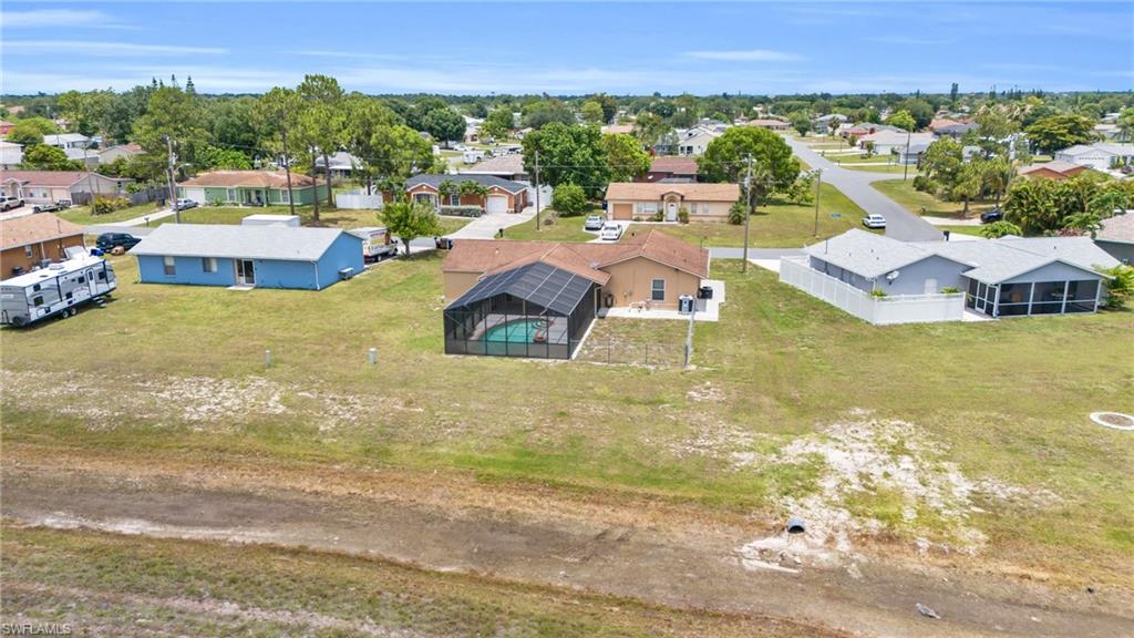 415 Candlewick CIR S