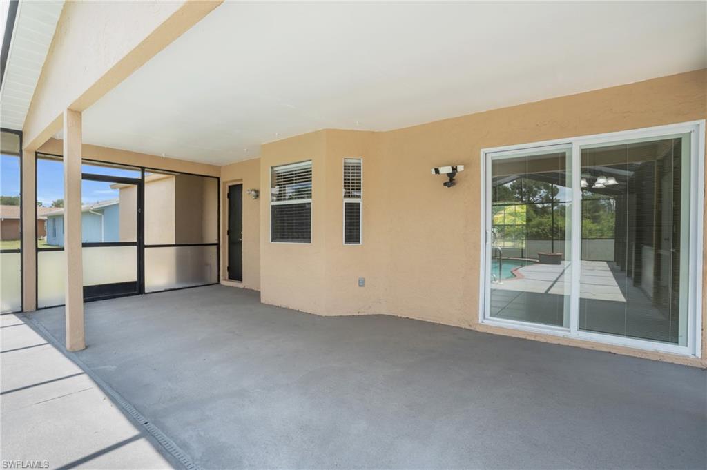 415 Candlewick CIR S
