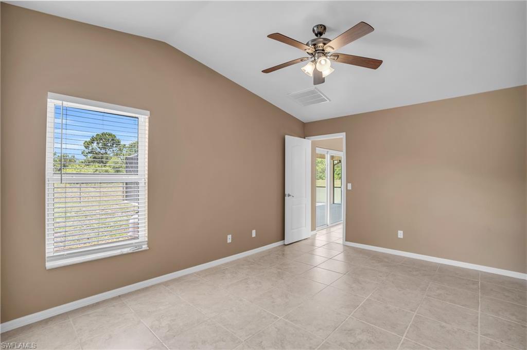 415 Candlewick CIR S