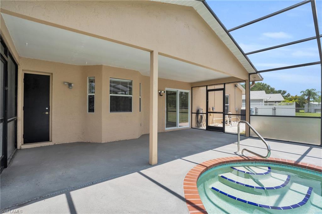 415 Candlewick CIR S