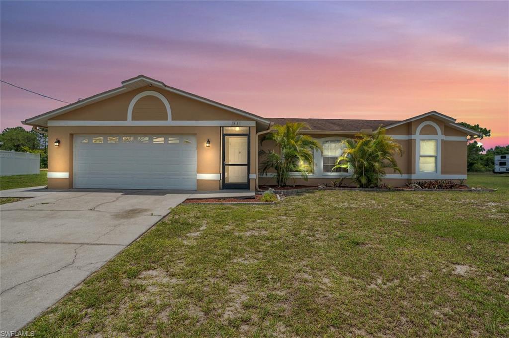 415 Candlewick CIR S