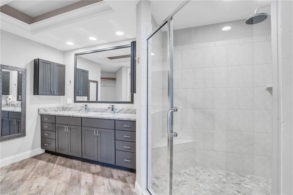 4137 Bay Beach LN # 573