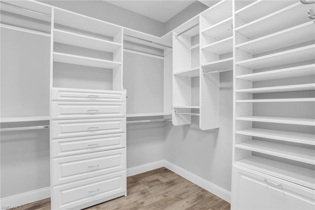 4137 Bay Beach LN # 573