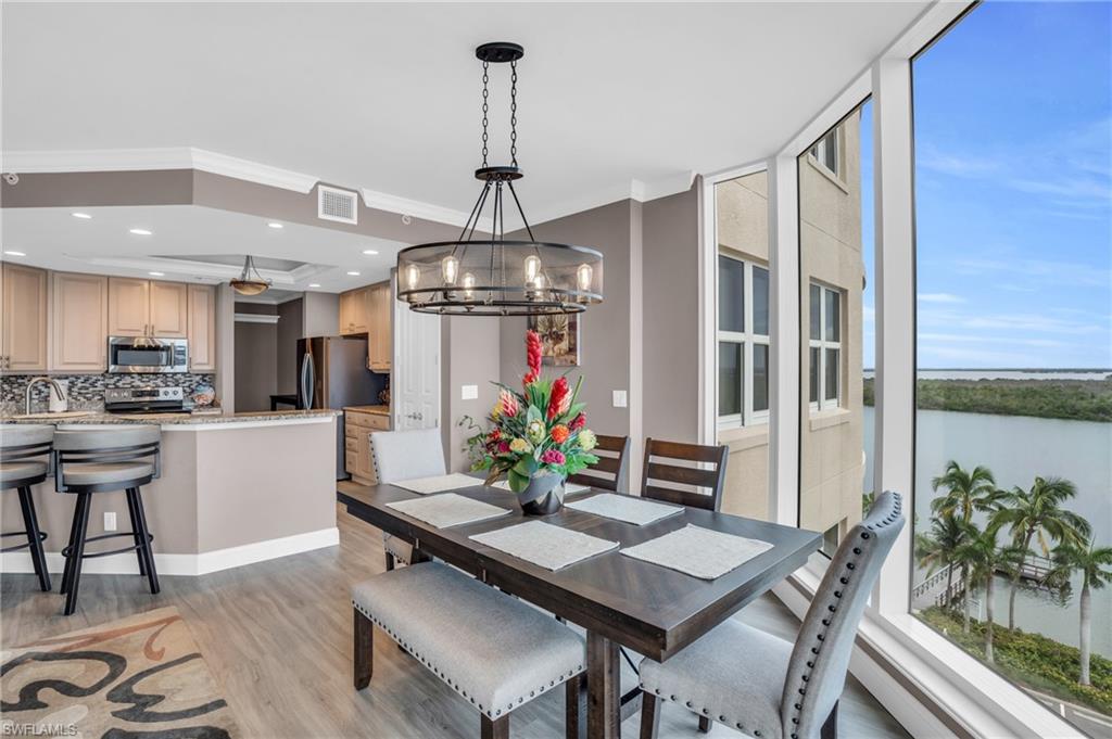 4137 Bay Beach LN # 573