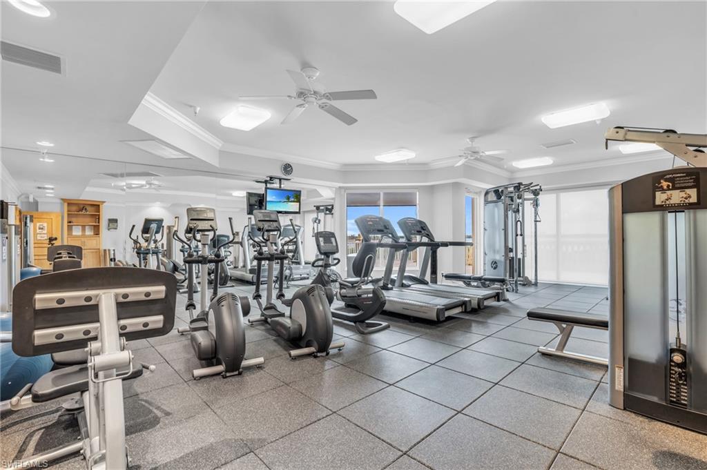 4137 Bay Beach LN # 573