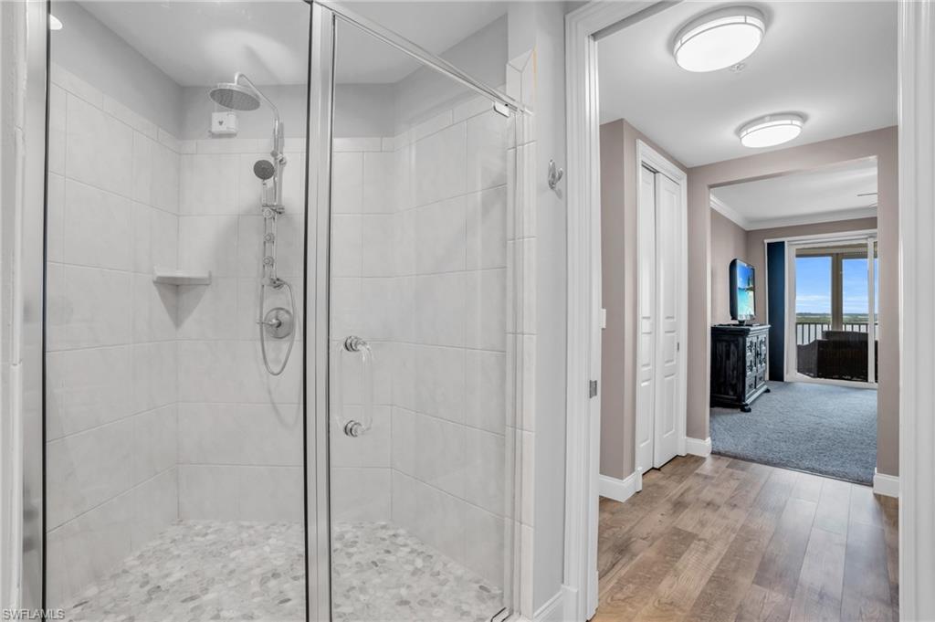 4137 Bay Beach LN # 573