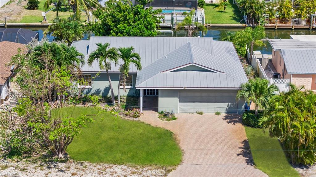 453 Washington CT