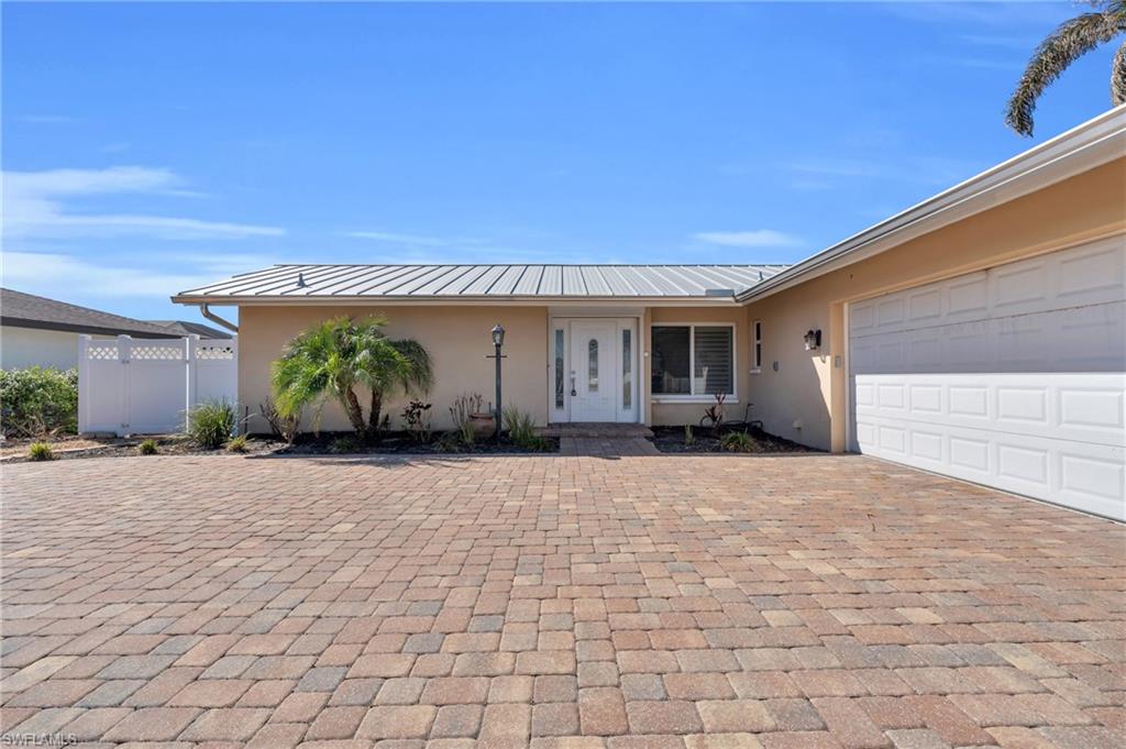 6 Sunview BLVD